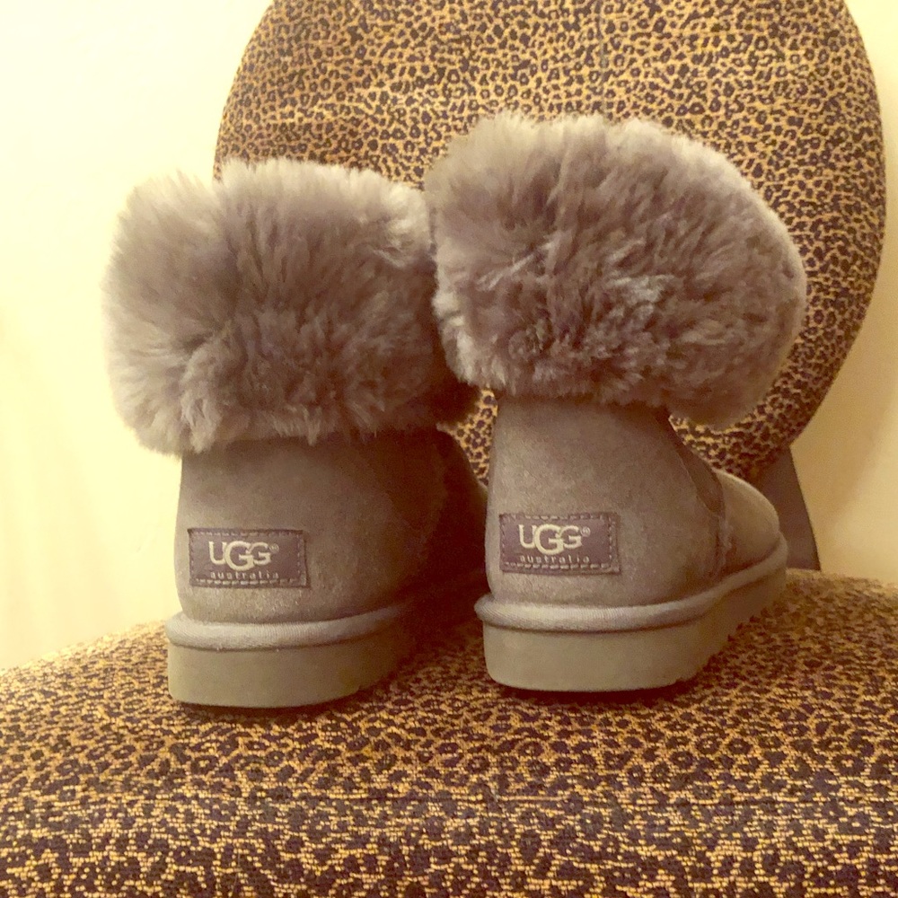 EUC Genuine UGG® Shearling Lined Short Boot SZ8